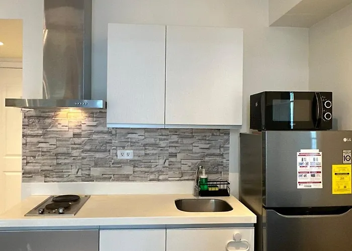 1br Condotel In Azure Urban Near Naia #bh1 3*