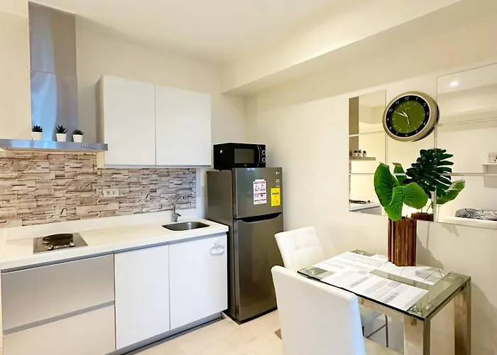 Apartahotel 1br Condotel In Azure Urban Near Naia #bh1 Manila